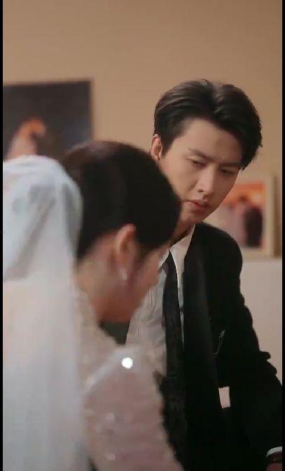 我闪婚就算了，怎么姐姐也